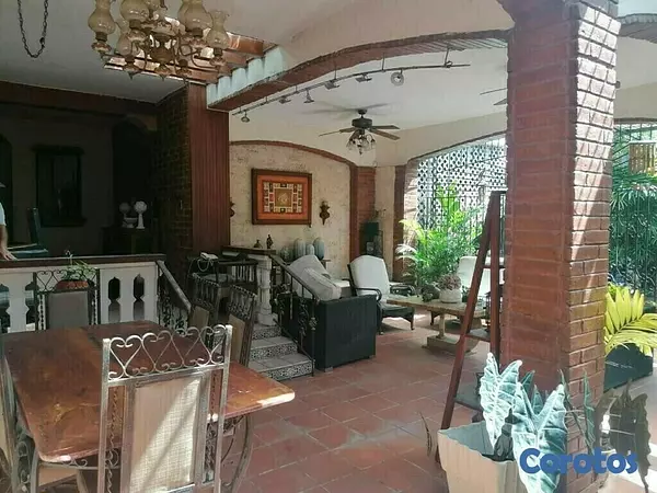 casas - VENDO Hermosa Casa Colonial Ubicada En Zona Exclusiva de Gazcue 
CODIGO: PD168
 10