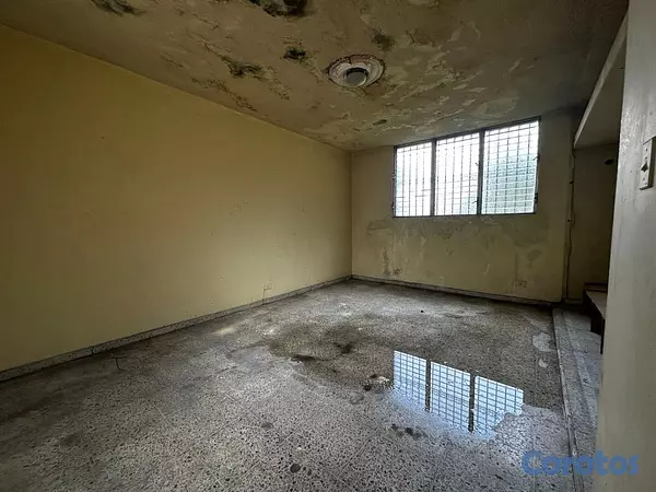 casas - Casa comercial perfecta para tu negocio en alquile 8