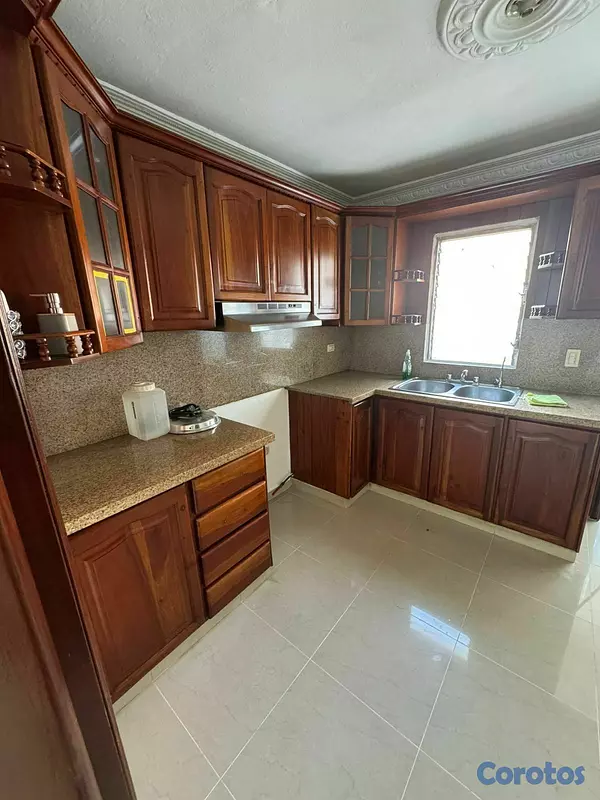 casas - Se alquila vivienda 2do nivel completo- El portal  9