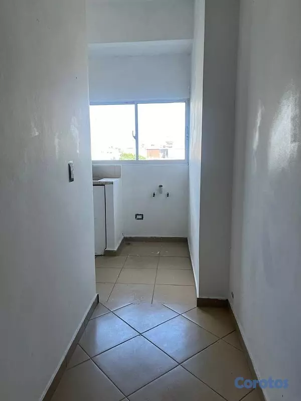 apartamentos - Vendo apartamento en la Av. Independencia. 8