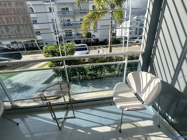 apartamentos - venta de apartamento full amueblado primer piso listo en autopista  san Isidro 10