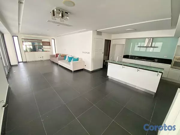 apartamentos - vendo ensanche naco tipo loft tres habitaciones dos parqueos estudio servicio 5