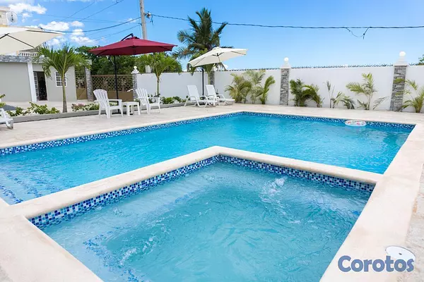 otros inmuebles - Vendo hotel de oportunidad en línea de playa-malec 4