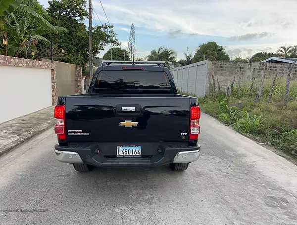 jeepetas y camionetas - chevolet colorado 2022 9