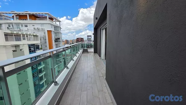apartamentos - alquiló piantini piso 8 tres habitaciones con su baño family dos parqueos balcón 9