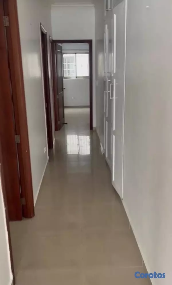 apartamentos - ALQUILER EN TORRE – URBANIZACIÓN REAL 
3er Nivel – Próx. Rómulo Bentancour.
 8