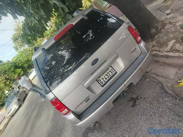 jeepetas y camionetas - Ford Explorer XLT 4WD 11