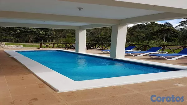 casas vacacionales y villas - Villa de Lujo en Jarabacoa con Piscina Climatizada y 6,229 m² de Terreno 🌿🏡 9