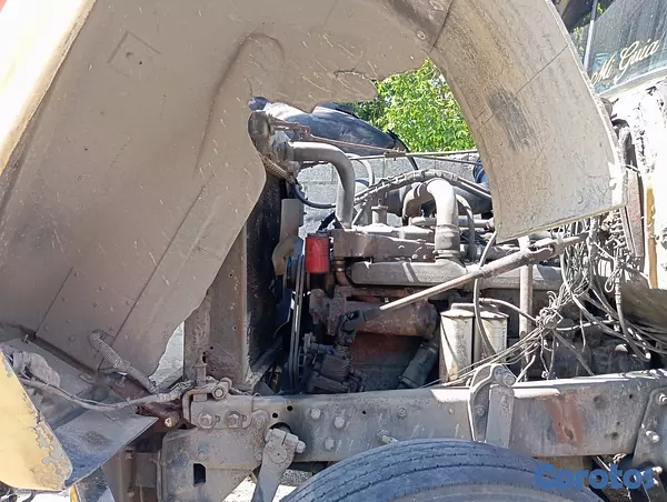 camiones y vehiculos pesados - Camion Mack R600  3