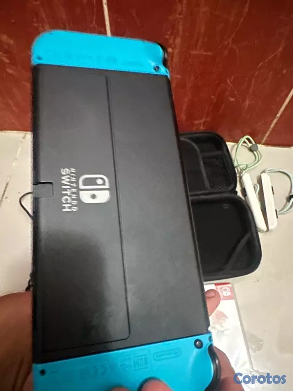consolas y videojuegos - Vendo nintendo swich oled en buenas condiciones! 4