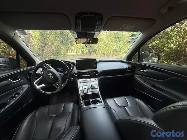 jeepetas y camionetas - Hyundai Santa Fe en excelente estado  2