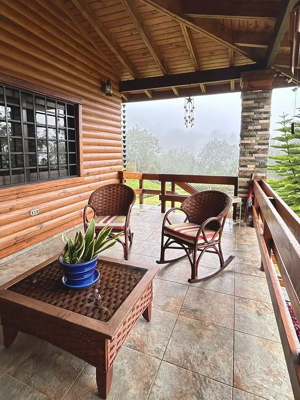 casas vacacionales y villas - Casa de Montaña en Constanza  3
