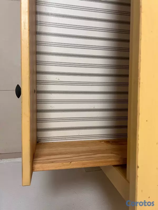 muebles y colchones - Vendo un gabetero  de madera masisa comprado en IKEA  2