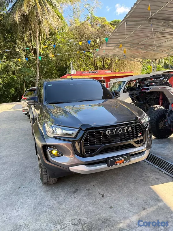 jeepetas y camionetas - Hilux 2023 GR Sport !
con solo 25mil kilómetros , cero detalles .
  5