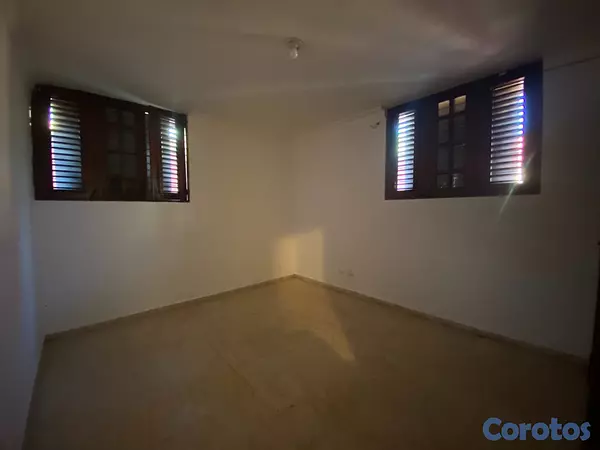 casas - Casa de 5 Habitaciones en la Castellana, DN. 5