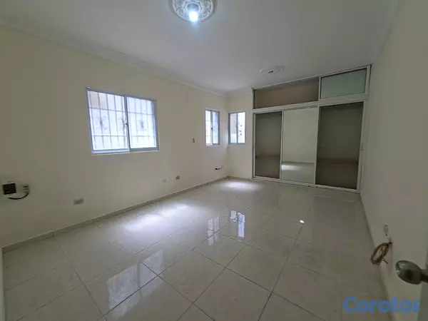 casas - Casa en venta en Autopista de San isidro
4 habitaciones $8.7MM 7