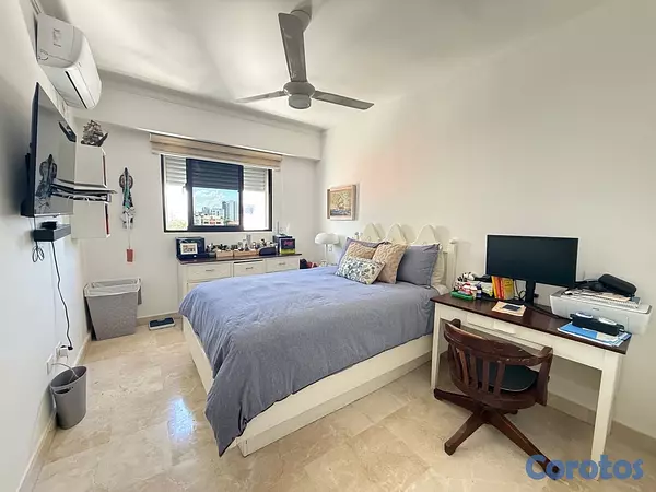 apartamentos - vendo naco no barrio tres habitaciones con su baño tres parqueo balcón balcón 8