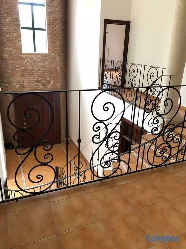 casas - Vendo amplia y acogedora casa en Arroyo Hondo 6