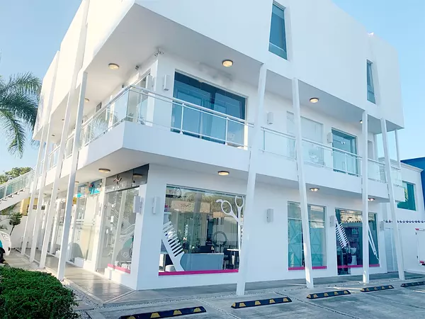 oficinas y locales comerciales - Local céntrico y comercial evaristo 2