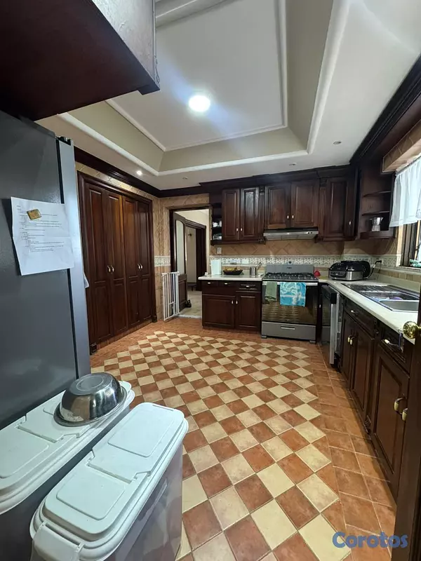 apartamentos - Apartamento de 300 Metros en alquiler En Piantini, 10