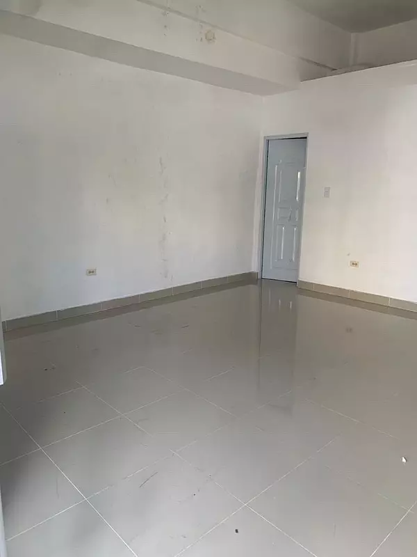 oficinas y locales comerciales - Local primer nivel centrico 4
