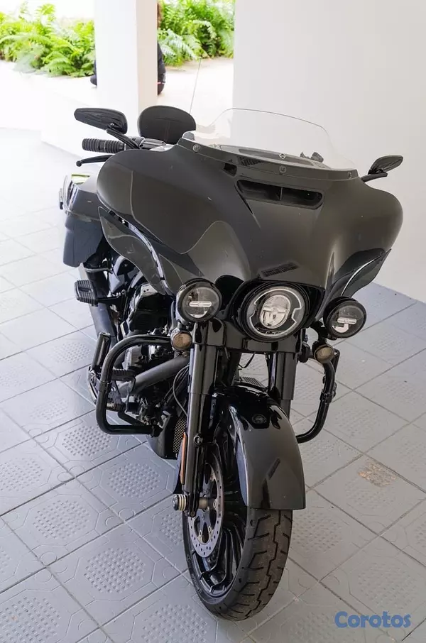 motores y pasolas - Harley Davidson Street Glide 2018 3