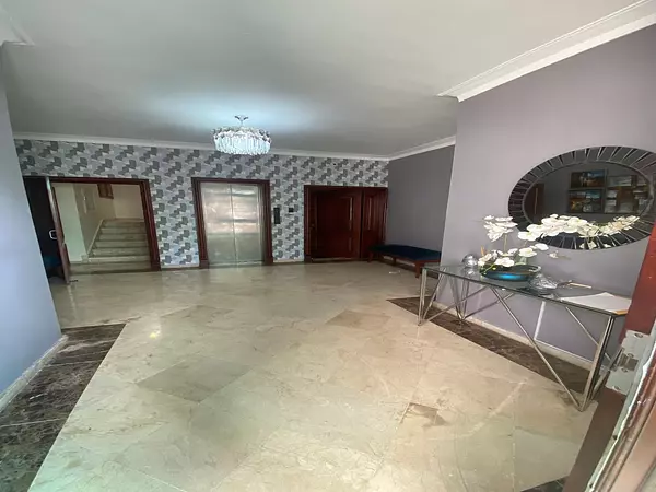 apartamentos - Alquiler apartamento finamiente Amueblado de 170M2-Bella Vista 2