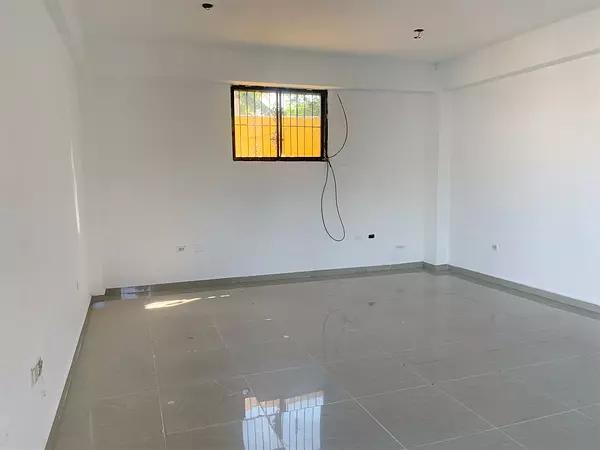 oficinas y locales comerciales - Propiedad en los prados 4