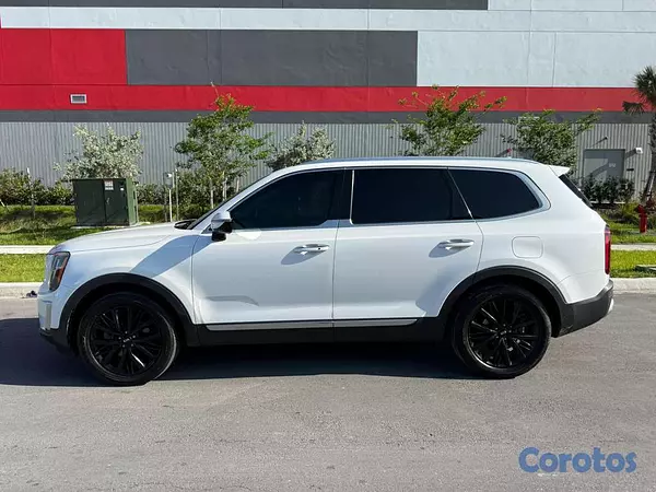 jeepetas y camionetas - Kia Telluride SX 2020 9