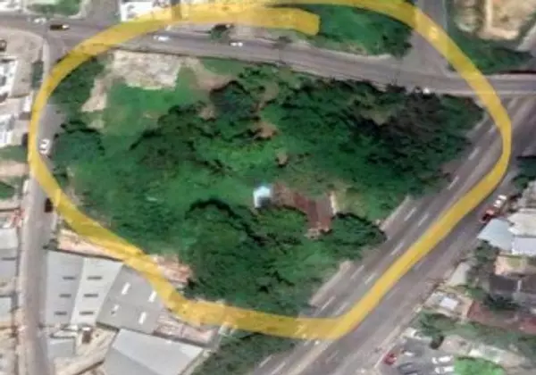 solares y terrenos - Alquilo Solar 3,100 mts para uso comercial en arroyo hondo  cuesta brava 
 2