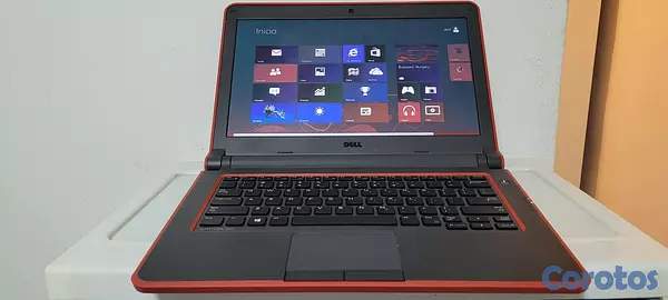 computadoras y laptops - Laptop Dell roja 14 Pulg Core i3 Ram 8gb. DISCO SSD Wifi 1