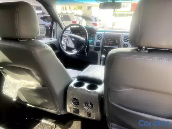 jeepetas y camionetas - Ford F150 Lariat 4WD 2014 5