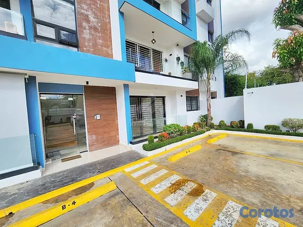 apartamentos - APARTAMENTO CON PATIO LOS LAURELES SANTIAGO  8