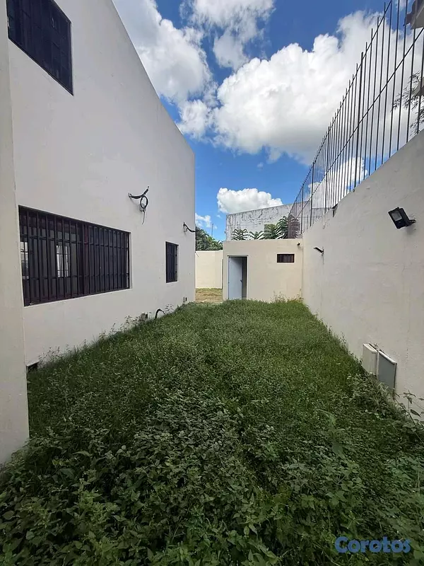 casas - Alquiler de Casa en Ensanche paraíso  2