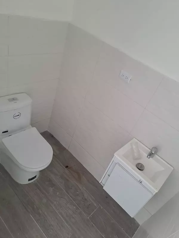 oficinas y locales comerciales - Alquilo local 1er piso 60 mts en arroyo hondo   5