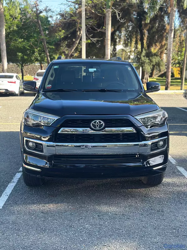 jeepetas y camionetas - Oferta Toyota 4Runner SR5 2011 Unico dueño. 3