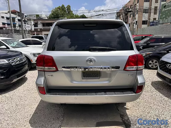 jeepetas y camionetas - Toyota Land Cruiser vx  9