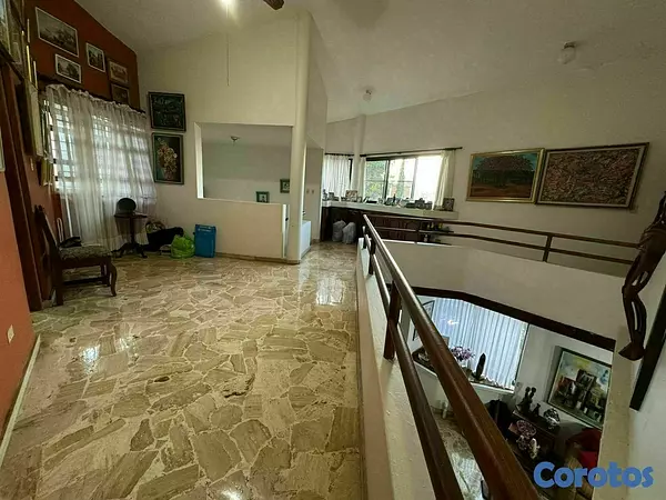 casas - Amplia casa en Arroyo Hondo II 9