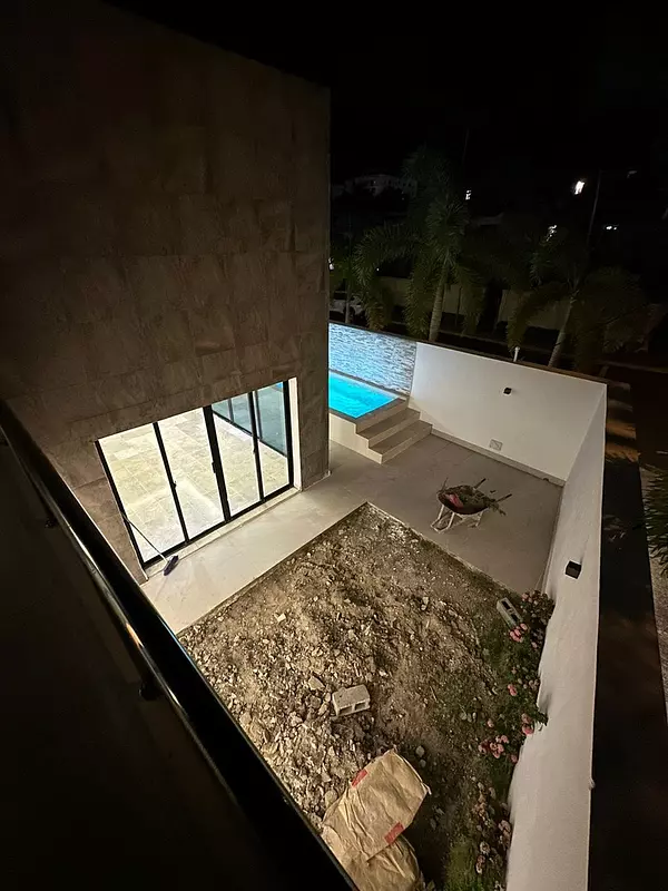 apartamentos - ALQUILO CASA EN BELLA VISTA CON  LINEA BLANCA

U$6,300 

- 370mst  9