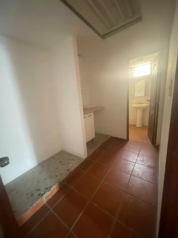 oficinas y locales comerciales - Local en ensanche Naco  3