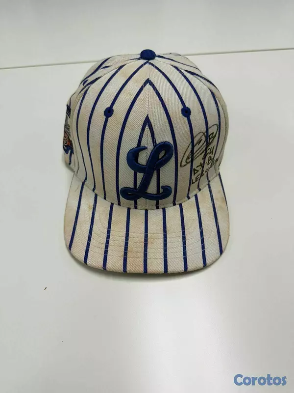 hobby y coleccion - Emilio Bonifacio - Gorra Game Used Autografiada 1
