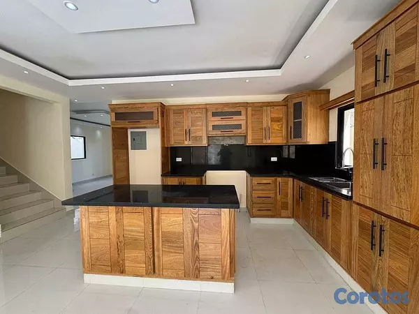 casas - Casa de 3 niveles en Prado Oriental – Santo Domingo Este 2