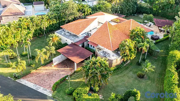 casas vacacionales y villas - Residencia de Alto Nivel en Casa de Campo – Lista para Vivir 2