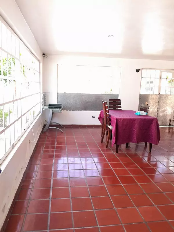 casas vacacionales y villas - 🇩🇴 Villa en Ventas!!!
 Guayacanes, Juan Dolió, Sto.Dgo., Rep.Dom.
.UDS550,000 7