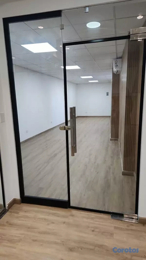 oficinas y locales comerciales - Alquiler local comercial ideal para oficina-Sector Naco 2