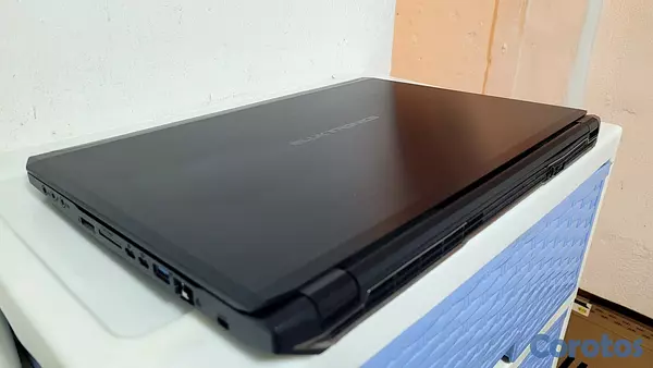 computadoras y laptops - Laptop Sager Gaming 17 Pulg Core i7 Ram 32gb ddr4 Disco 1tb Nvidea Gtx 1060 6GB 3