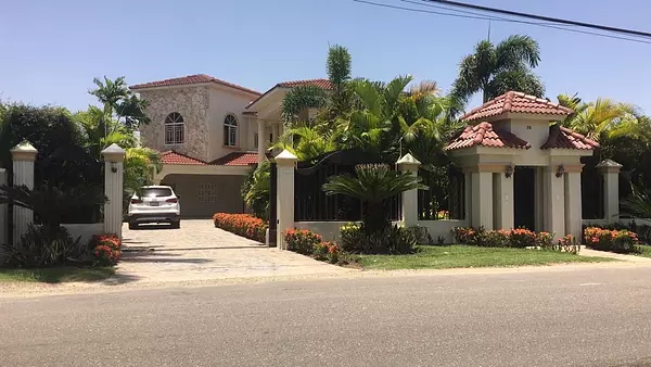 casas - casa grande en puerto plata  2