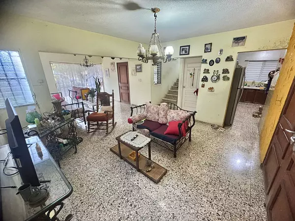 casas - Alquilo casa en El Millón 6
