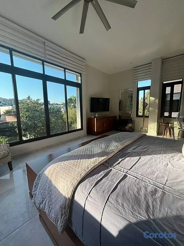 casas - Casa de 4 habitaciones 4 baños en alquiler en Viej 16