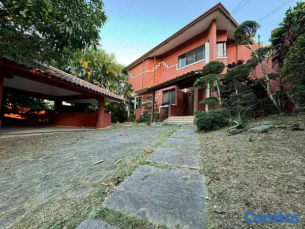 casas - Amplia casa en Arroyo Hondo II 7